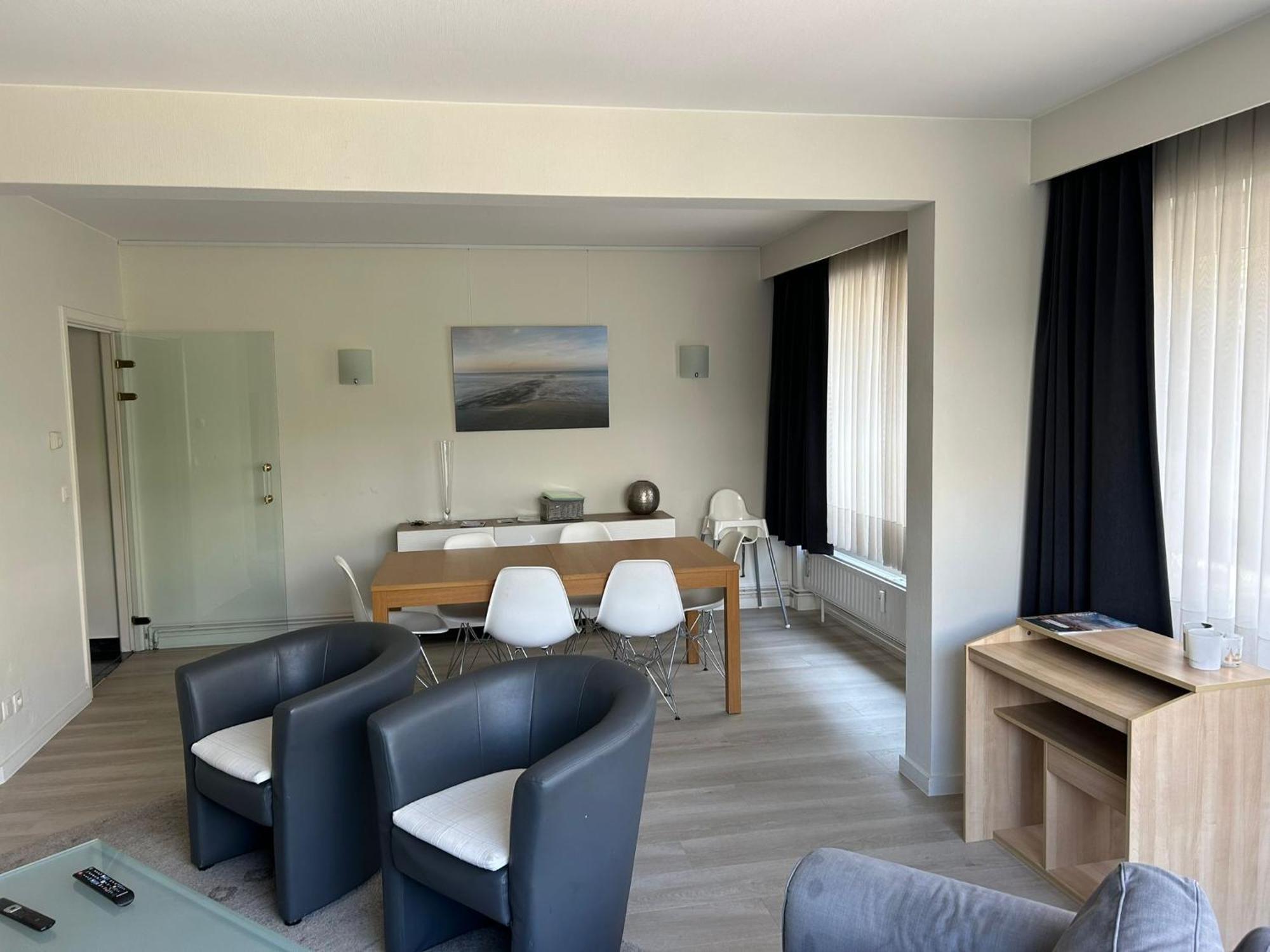 3 Bedroom Apartment Nearby The Sea Oostende Eksteriør bilde
